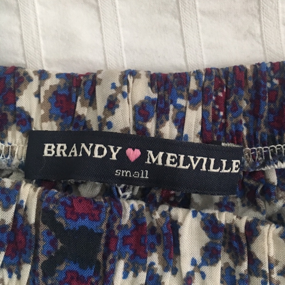 Brandy Melville patterned shorts - Picture 3 of 3